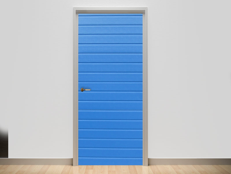דלת עץ פנלים כחולים