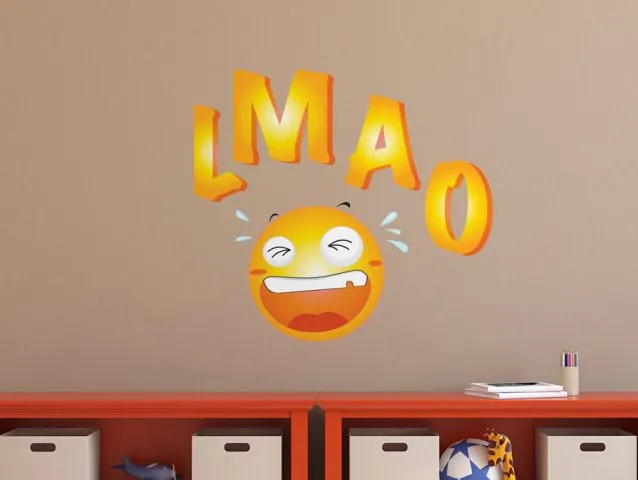 סמיילי נקרע מצחיק
