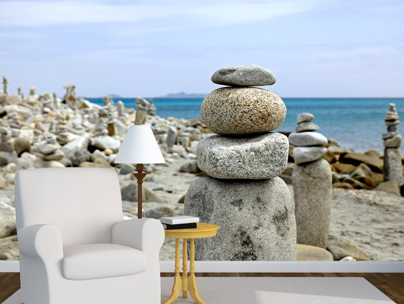 אבנים על חוף הים