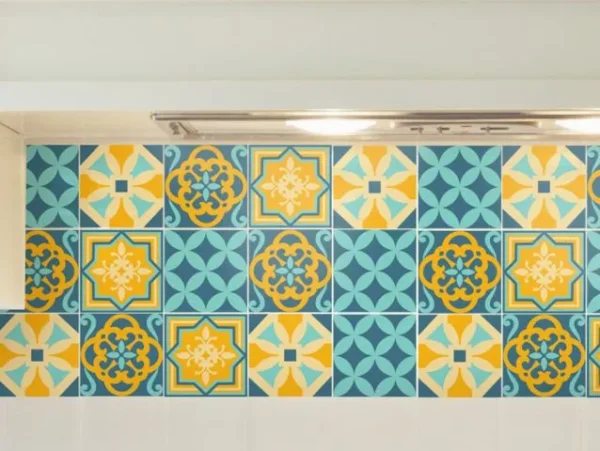 מדבקות לאריחים צבעי הקיץ