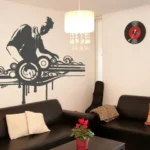 די ג'י מגניב | StickDecor