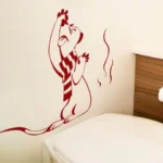 מדבקת קיר לשירותים יצור חמוד | StickDecor