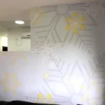 טפט פתיתי שלג בהירים | StickDecor