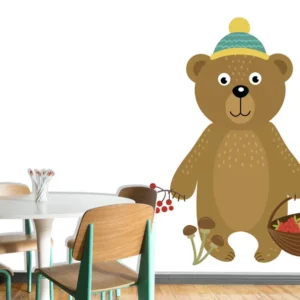 דוב חמוד עם פירות יער