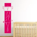 אישה ורודה | StickDecor