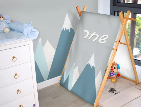 אוהל מעוצב הרים כחולים ושם
