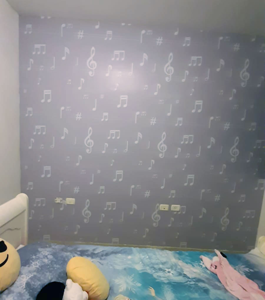 האם טפט בחדר הילדים יכול לעזור להם בלימודים?