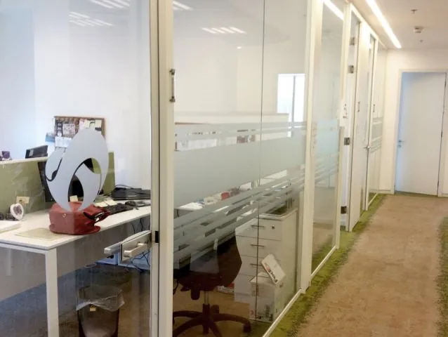 טפטים ומדבקות בהתאמה אישית לחברת Medinol