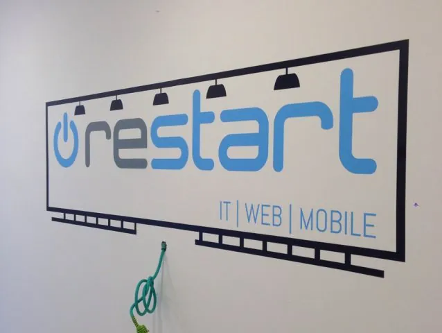 עיצוב בהתאמה אישית לחברת restart