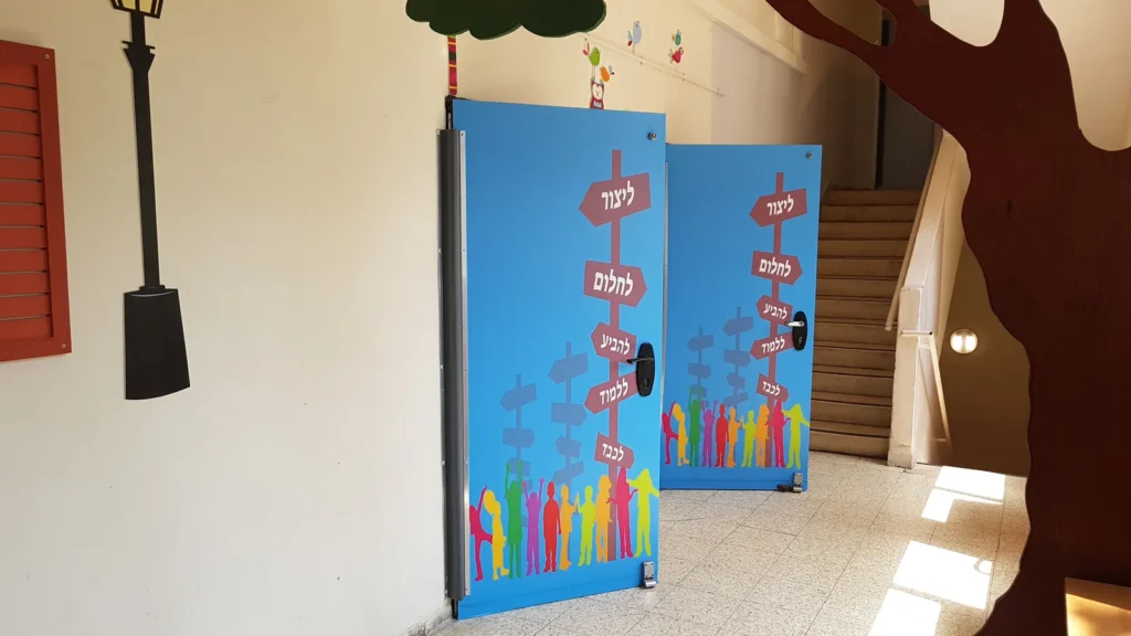 טפטים לדלתות
