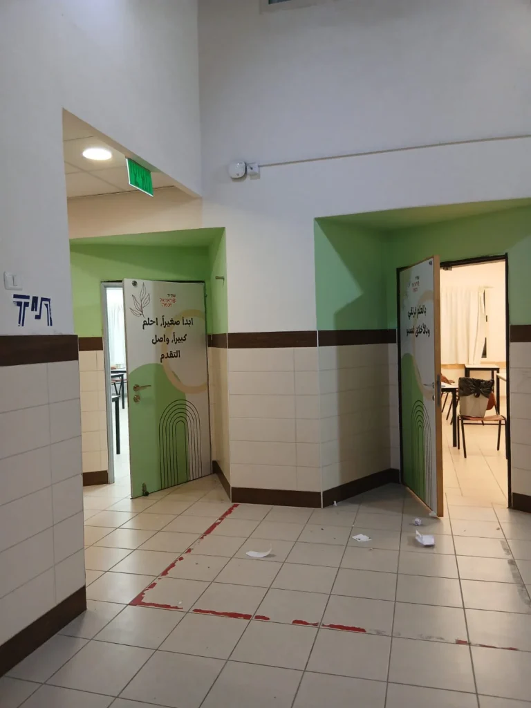 טפטים לדלתות