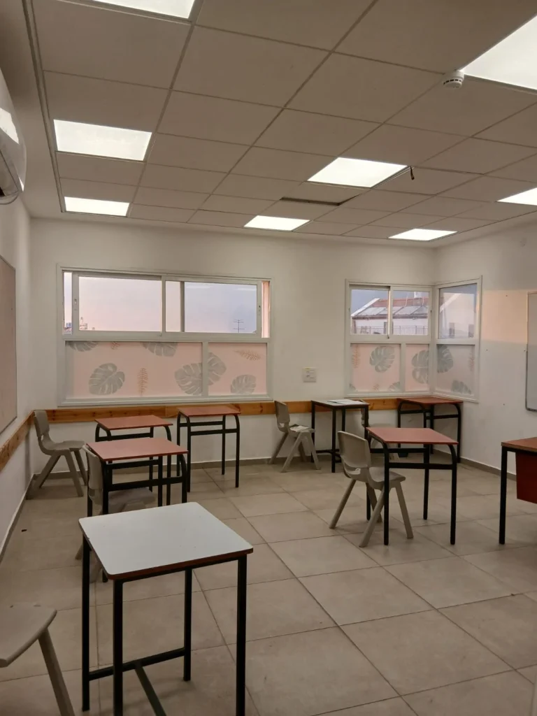 מיוחדים